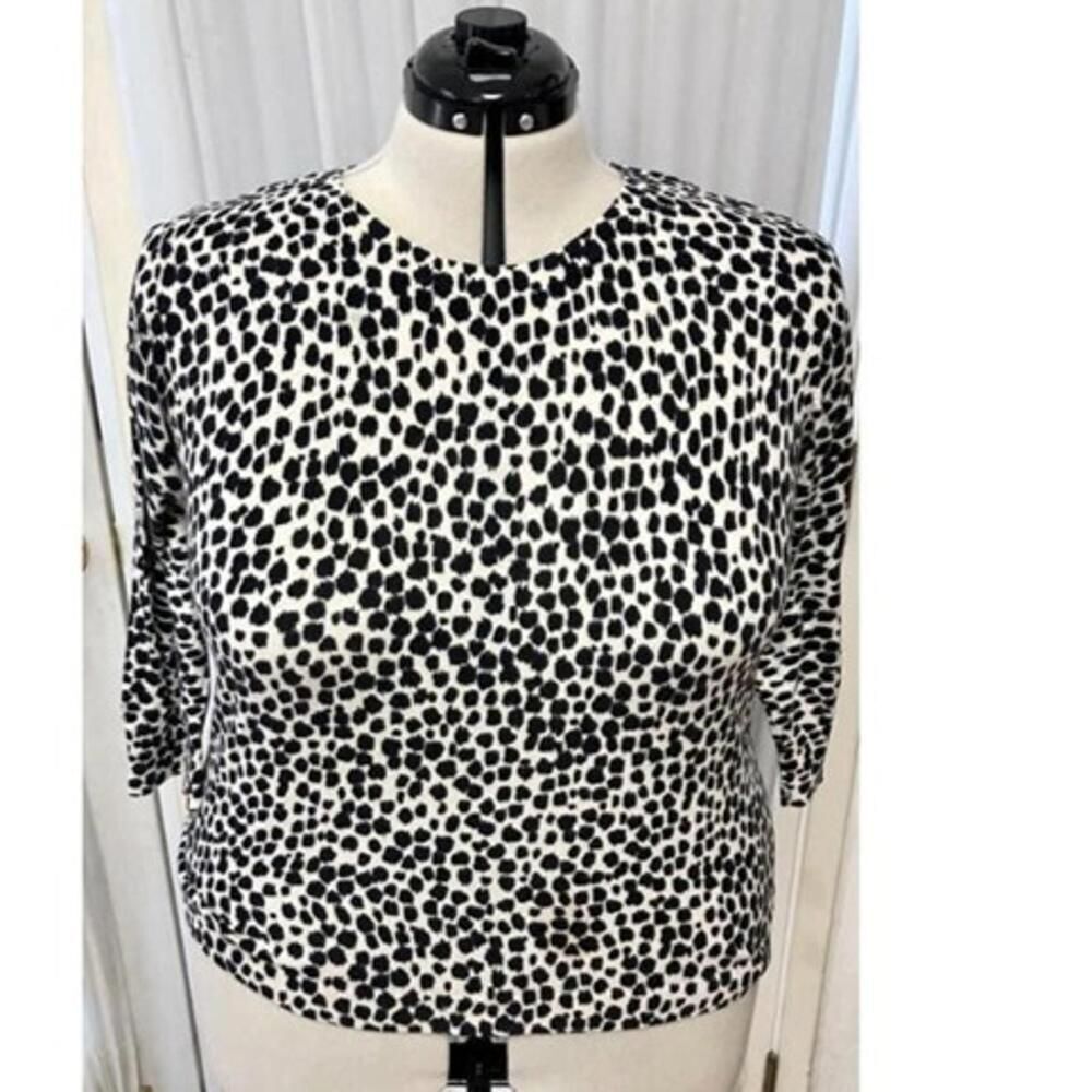 Old Navy leopard animal print pullover top. Size xxl plus size